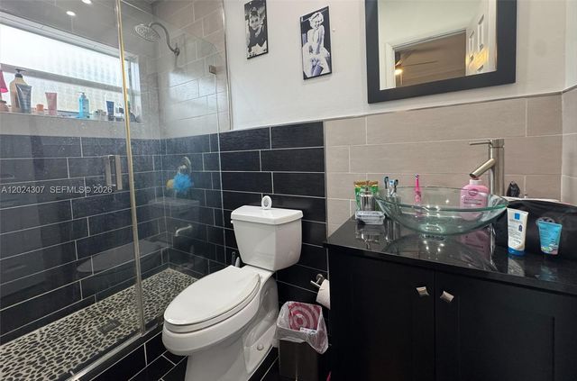 11235 NW 62nd Ave, Hialeah, FL 33012