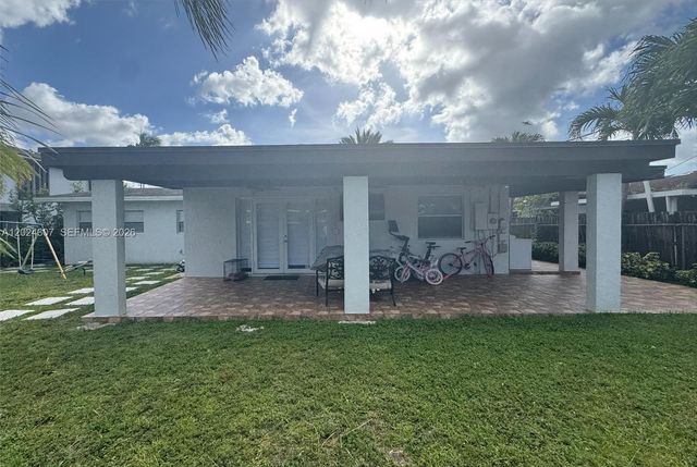 11235 NW 62nd Ave, Hialeah, FL 33012