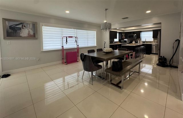 11235 NW 62nd Ave, Hialeah, FL 33012