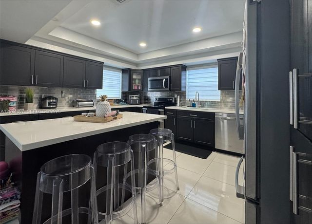 11235 NW 62nd Ave, Hialeah, FL 33012