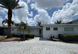 11235 NW 62nd Ave, Hialeah, FL 33012