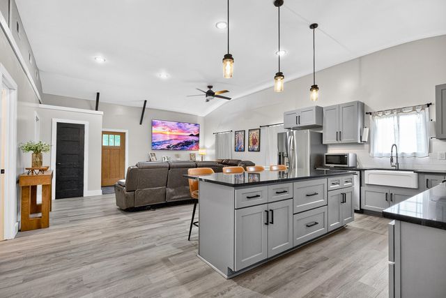 135 Ponley Lane, Cottageville, SC 29435