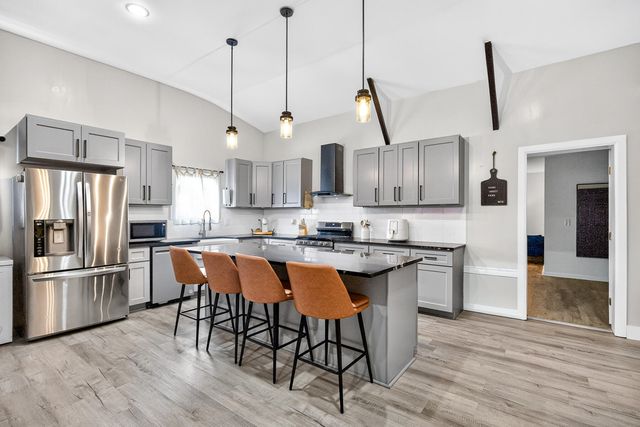 135 Ponley Lane, Cottageville, SC 29435