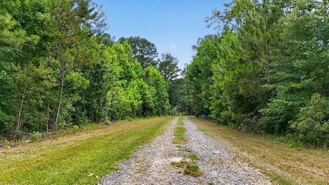 135 Ponley Lane, Cottageville, SC 29435