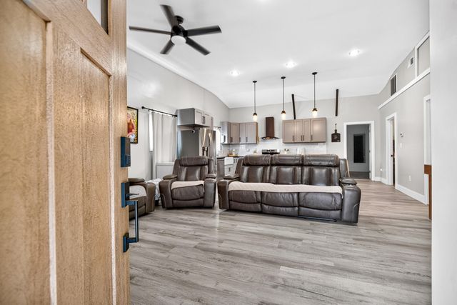 135 Ponley Lane, Cottageville, SC 29435