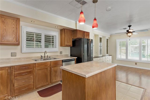 626 N Dearborn 205, Redlands, CA 92374