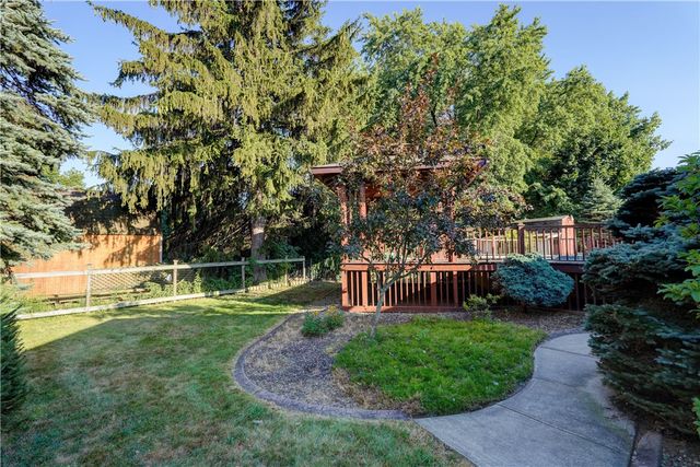 42 Sherwood Drive, Clarkson, NY 14420