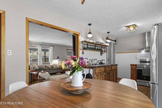 8635 Widener Rd, Knoxville, TN 37920