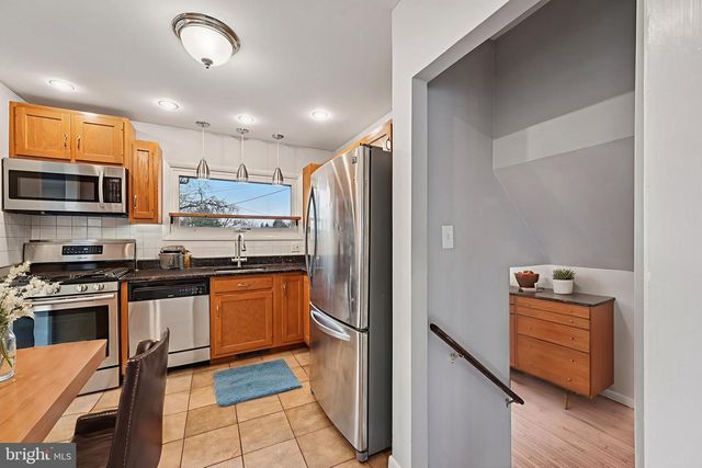 6003 JOHNNYCAKE RD, Gwynn Oak, MD 21207