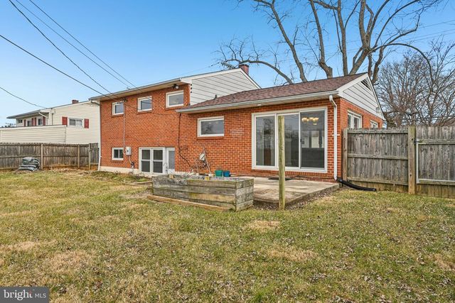 6003 JOHNNYCAKE RD, Gwynn Oak, MD 21207