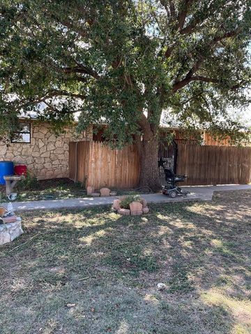 12237 Dove Creek Lane West, San Angelo, TX 76904