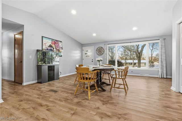 3596 Rolling Ridge Road NE, Canton, OH 44721