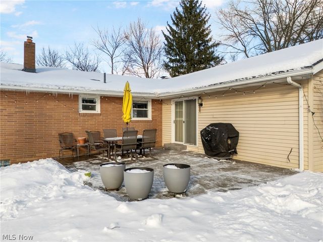 3596 Rolling Ridge Road NE, Canton, OH 44721