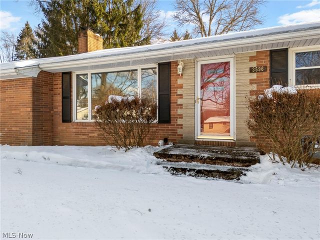 3596 Rolling Ridge Road NE, Canton, OH 44721