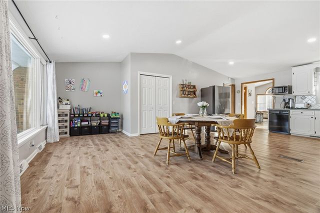 3596 Rolling Ridge Road NE, Canton, OH 44721