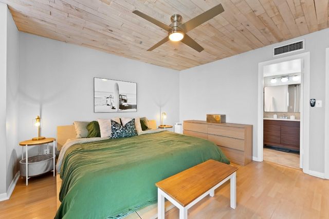 656 Kensington Place 12b, Fort Lauderdale, FL 33305