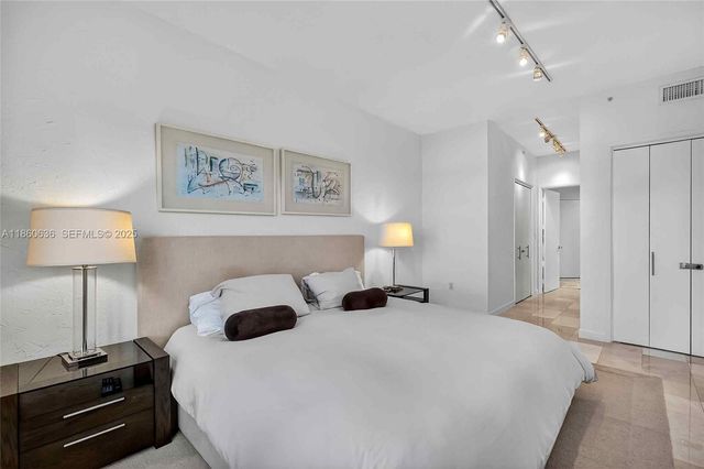 715 Crandon Blvd Ph-5 PH-5, Key Biscayne, FL 33149