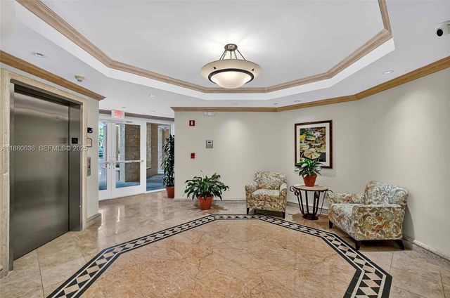 715 Crandon Blvd Ph-5 PH-5, Key Biscayne, FL 33149