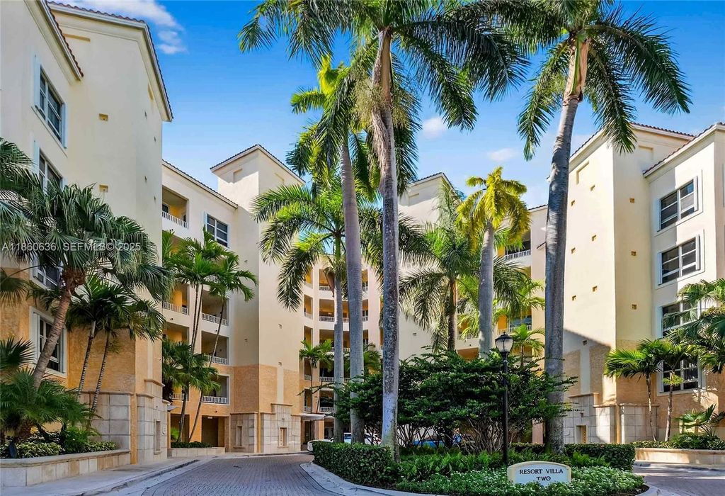 715 Crandon Blvd Ph-5 PH-5, Key Biscayne, FL 33149