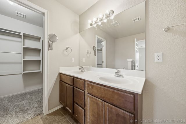 14705 E 108th Street N, Owasso, OK 74055