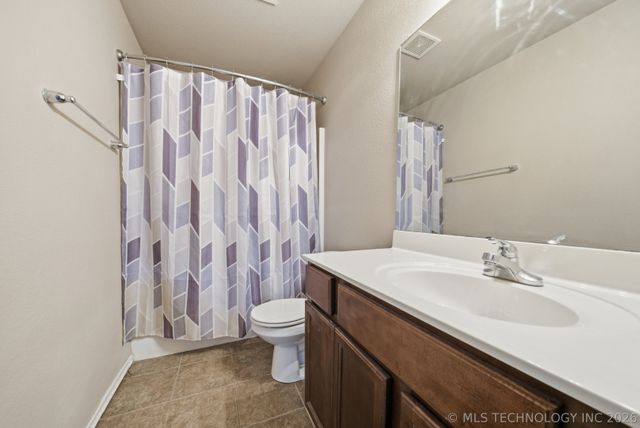 14705 E 108th Street N, Owasso, OK 74055