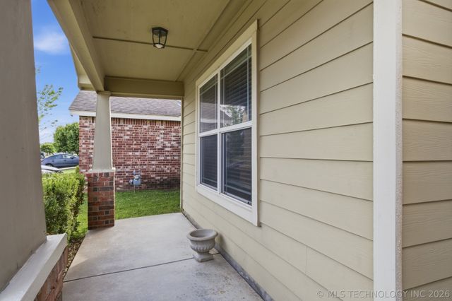 14705 E 108th Street N, Owasso, OK 74055