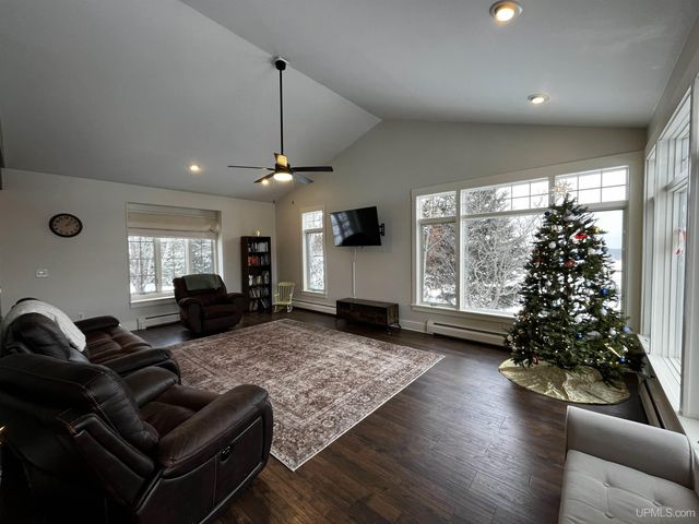 21605 Massie Road, Chassell, MI 49916