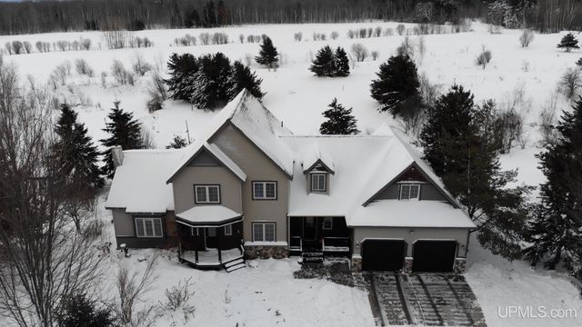 21605 Massie Road, Chassell, MI 49916