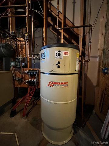 21605 Massie Road, Chassell, MI 49916