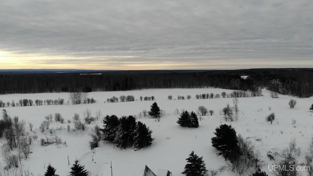 21605 Massie Road, Chassell, MI 49916