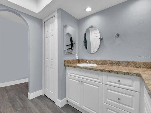 526 SE 34TH STREET, Cape Coral, FL 33904