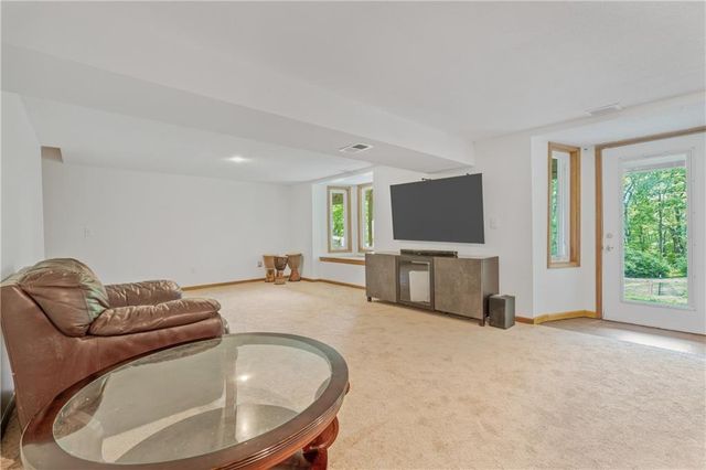 2405 E 125th Street, Kansas City, MO 64146