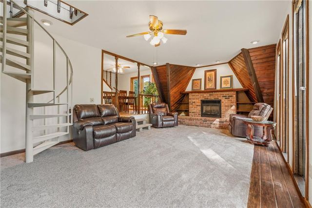 2405 E 125th Street, Kansas City, MO 64146