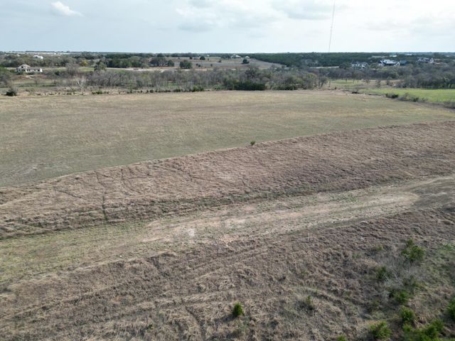 109 Scotty LN, Liberty Hill, TX 78642