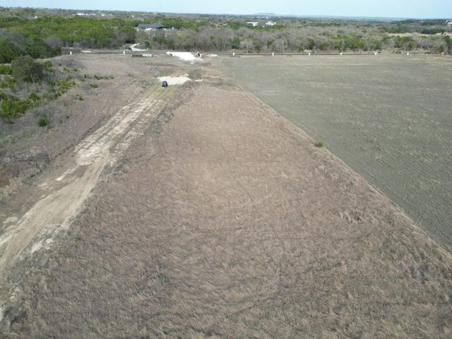 109 Scotty LN, Liberty Hill, TX 78642