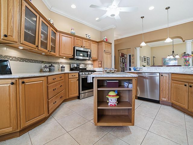 2119 LINLEY LOOP, The Villages, FL 32162