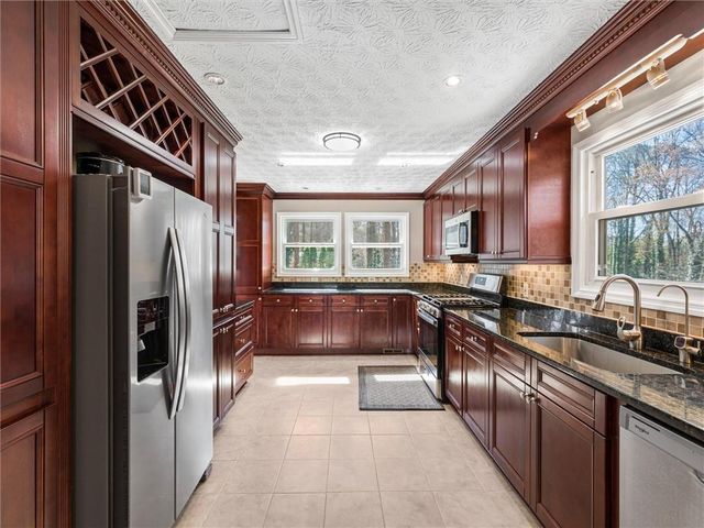 437 Sweetgum Drive, Woodstock, GA 30188