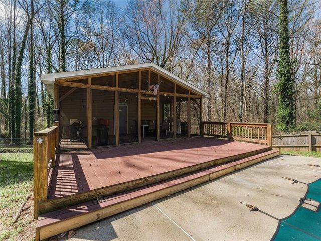 437 Sweetgum Drive, Woodstock, GA 30188