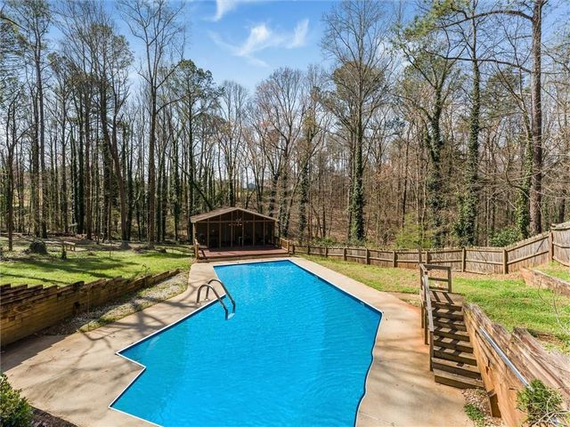 437 Sweetgum Drive, Woodstock, GA 30188