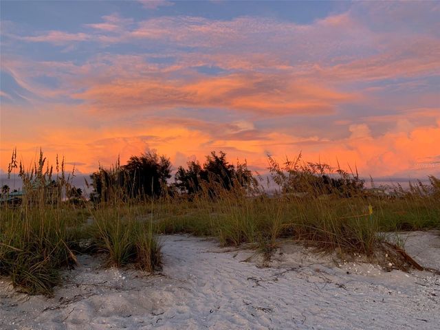 8990 SEAGRAPE LANE, Placida, FL 33946