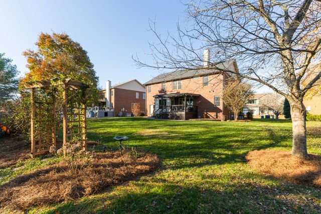 290 Wisteria Dr, Franklin, TN 37064