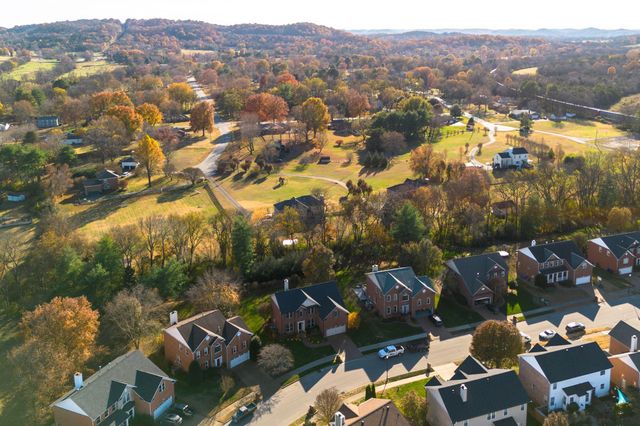 290 Wisteria Dr, Franklin, TN 37064
