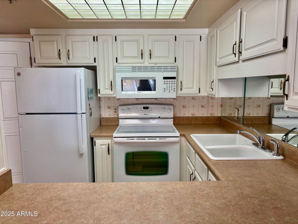 10330 W THUNDERBIRD Boulevard A338, Sun City, AZ 85351 — photo 4