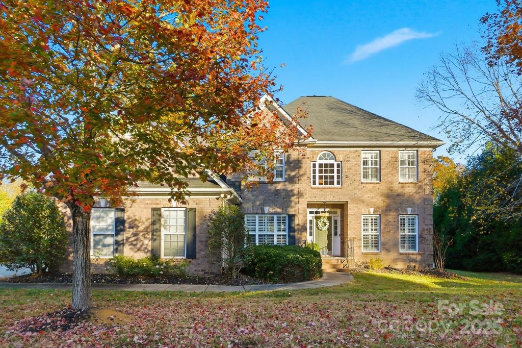 1923 Grigg Lane, Waxhaw, NC 28173