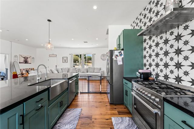 28301 stallion springs drive, Tehachapi, CA 93561