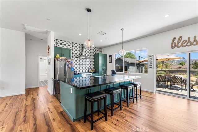 28301 stallion springs drive, Tehachapi, CA 93561