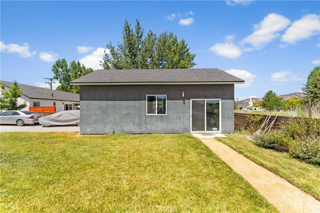 28301 stallion springs drive, Tehachapi, CA 93561