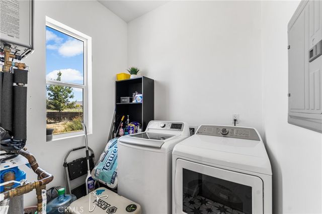 28301 stallion springs drive, Tehachapi, CA 93561