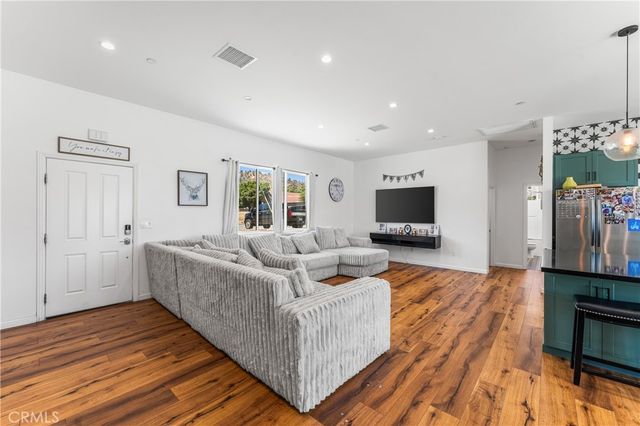 28301 stallion springs drive, Tehachapi, CA 93561