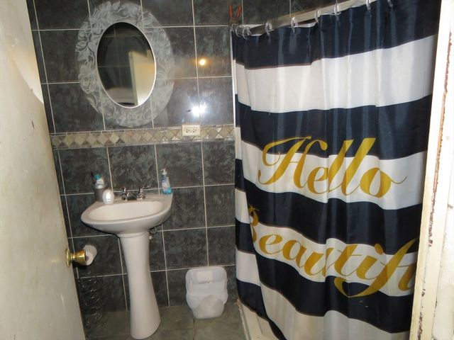 12 Norton St, Boston, MA 02136